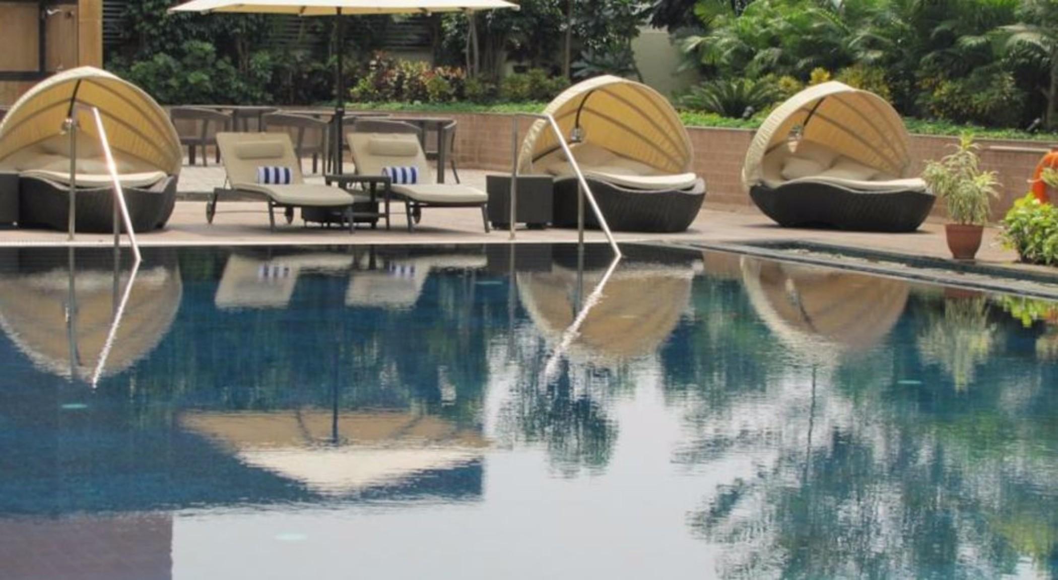 Ramada Plaza by Wyndham Pune Hinjewadi Dapuri Bagian luar foto