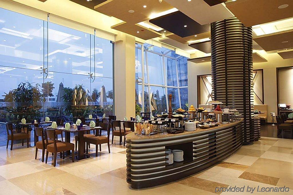 Ramada Plaza by Wyndham Pune Hinjewadi Dapuri Restoran foto