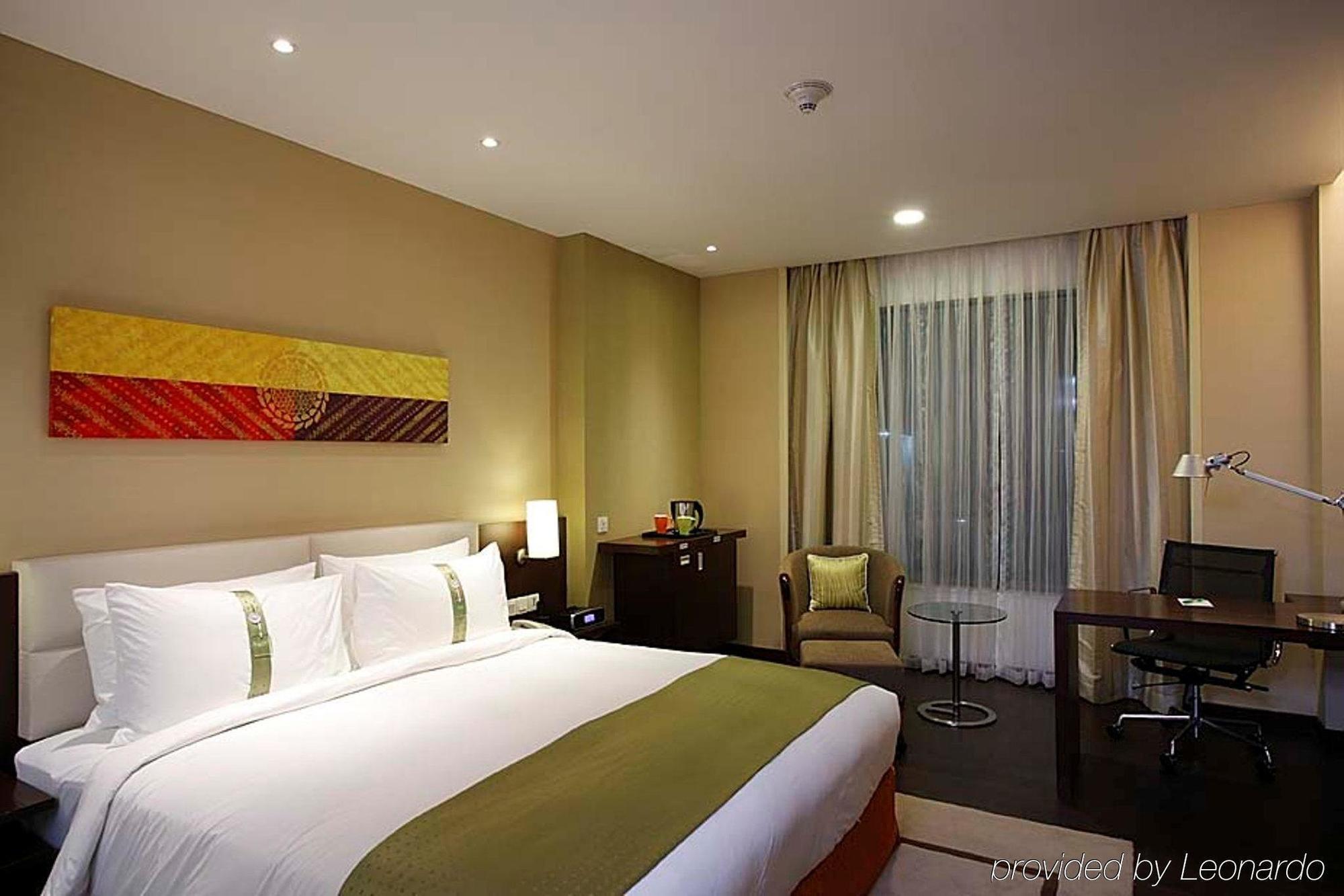 Ramada Plaza by Wyndham Pune Hinjewadi Dapuri Bagian luar foto